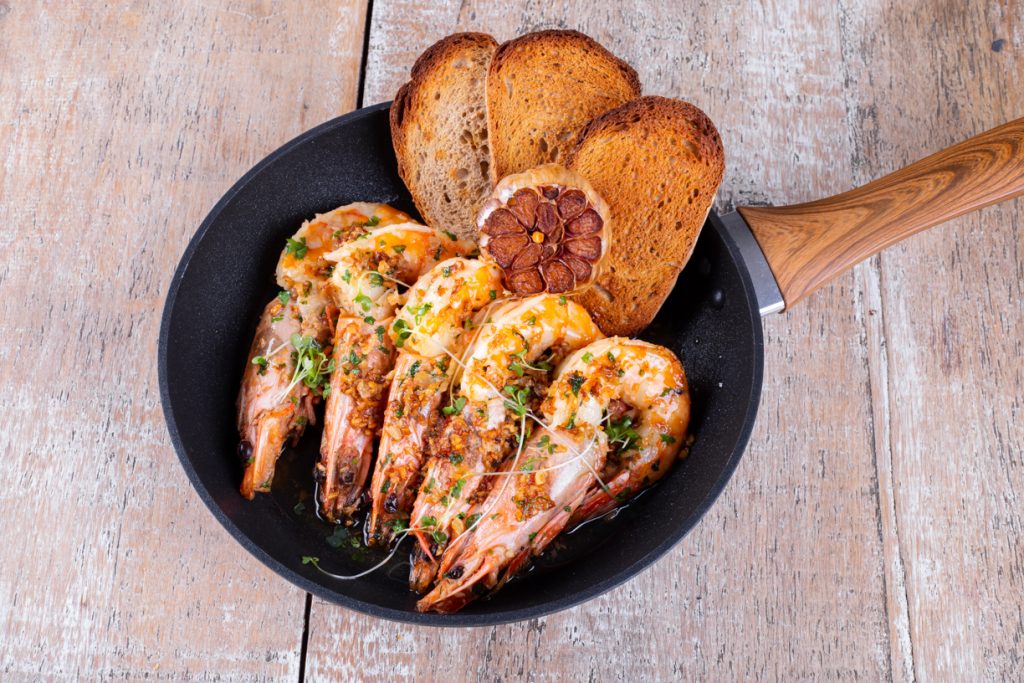 camarão alho e oleo