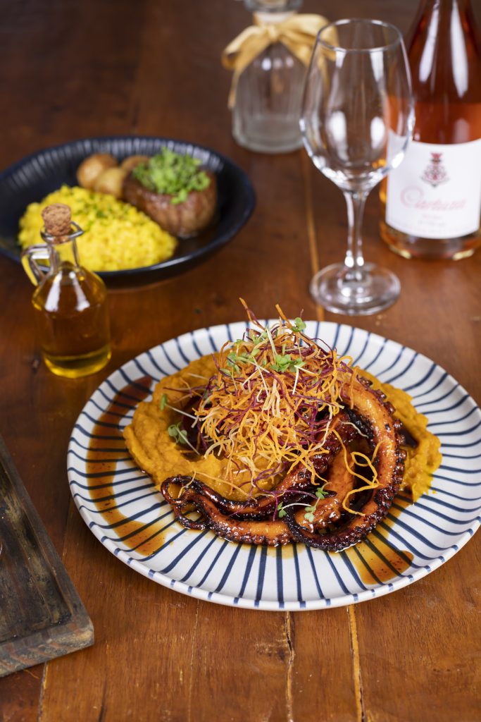 prato polvo grelhado